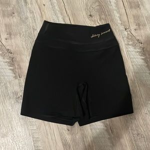 NWOT Whitney Simmons Gymshark Short